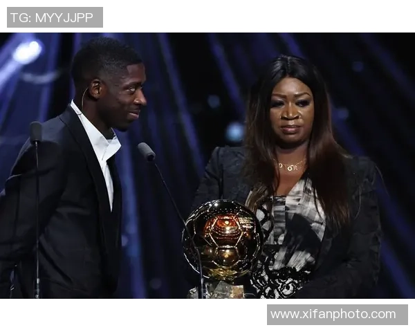 2025年度全球足球十大巨星最新排名揭晓谁能笑傲绿茵场