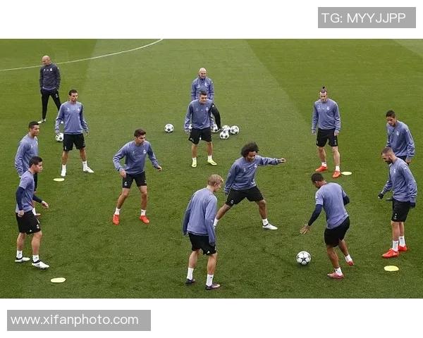 脚歪技术大咖盘点:那些用非传统脚法颠覆足球的球星